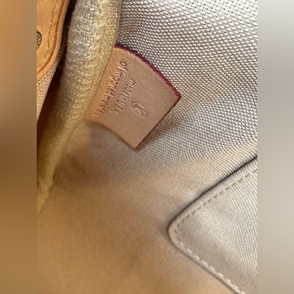 Louis Vuitton Damier Azur Favorite MM - Picture 8 of 15